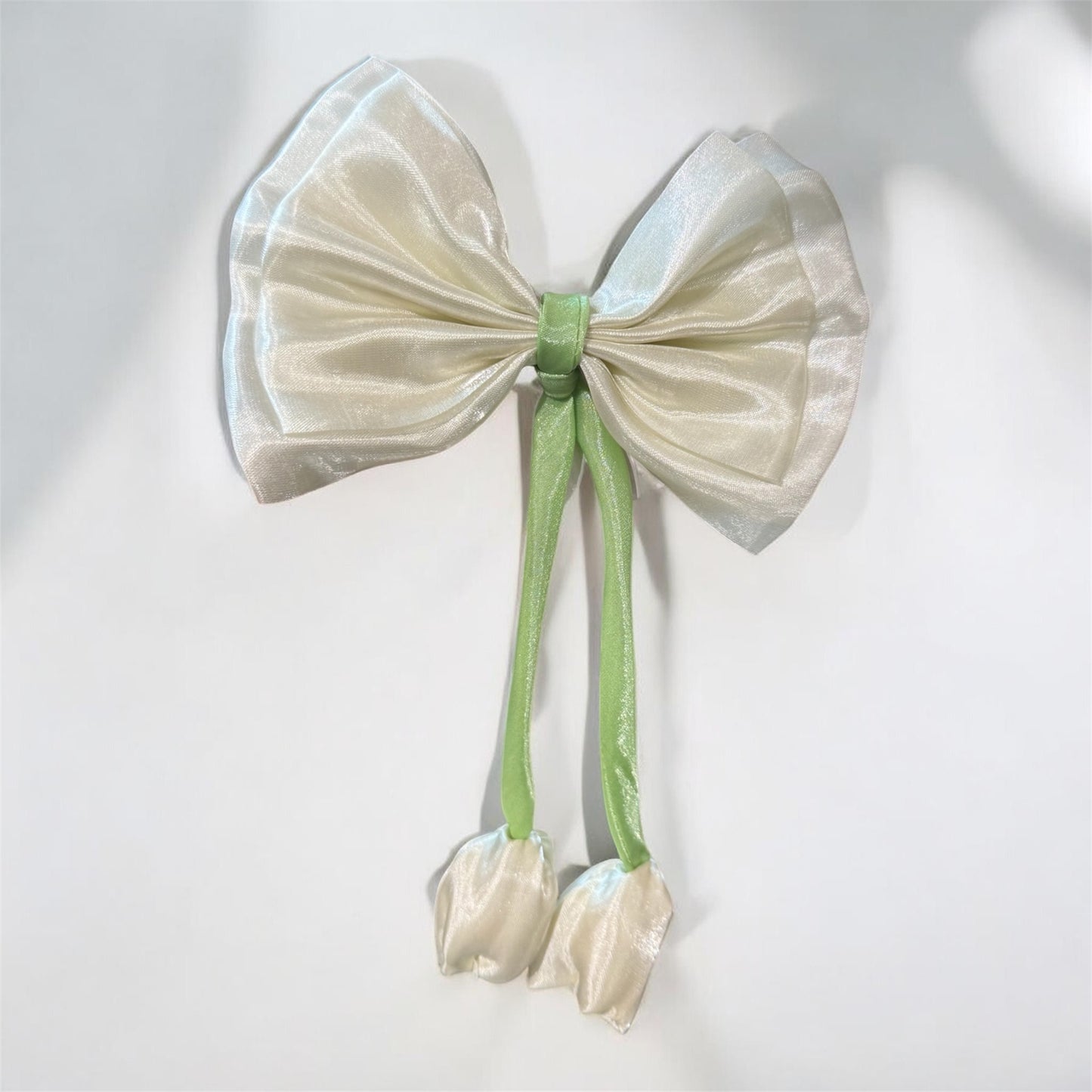 Tulip Bow Clip