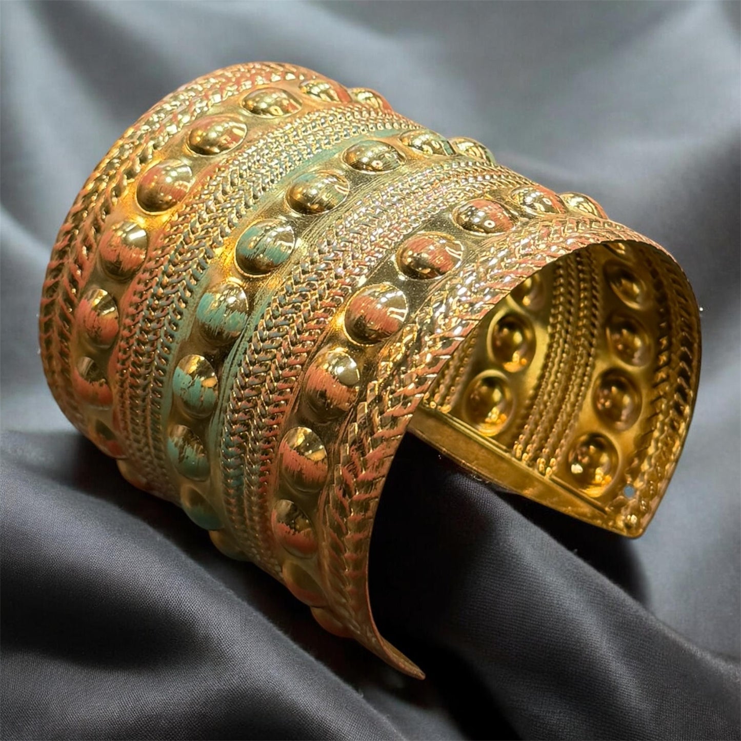Broad Hand Cuffs