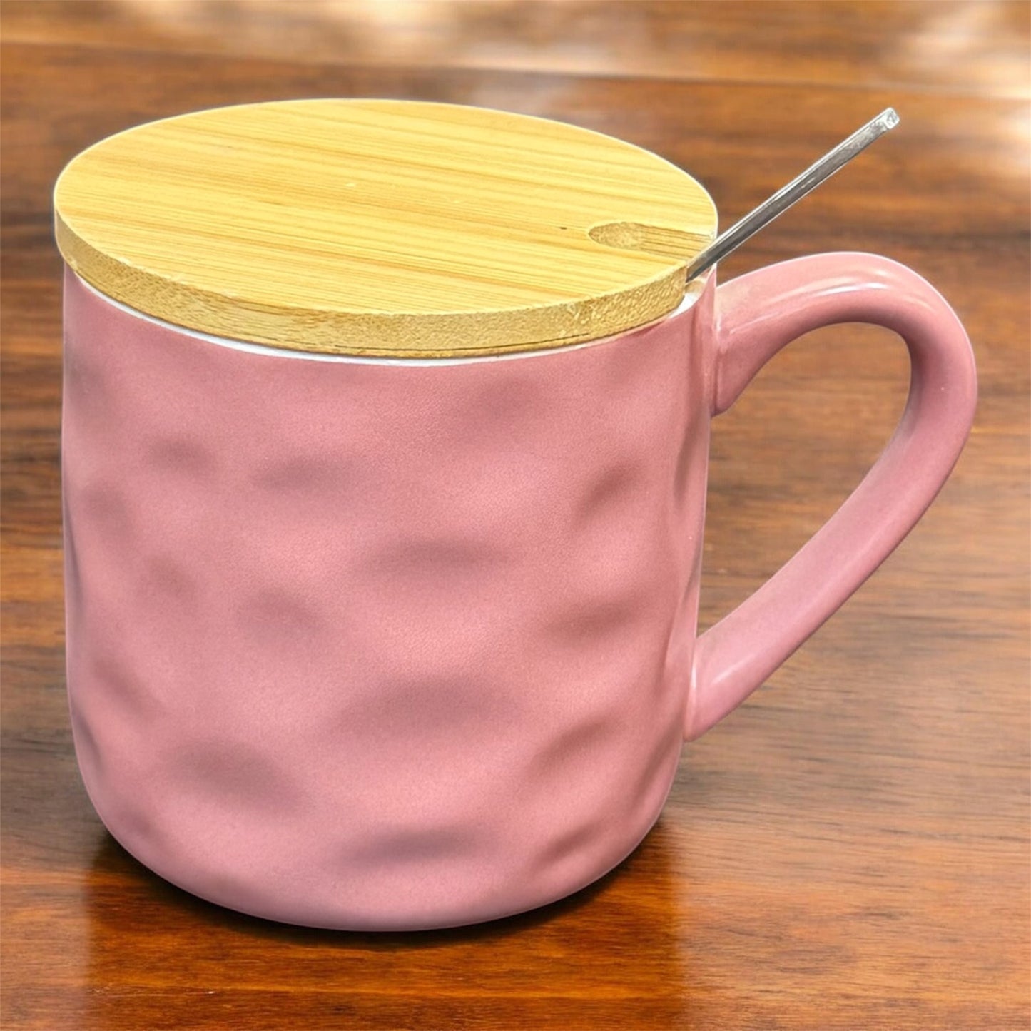 Mug with lid and spoon