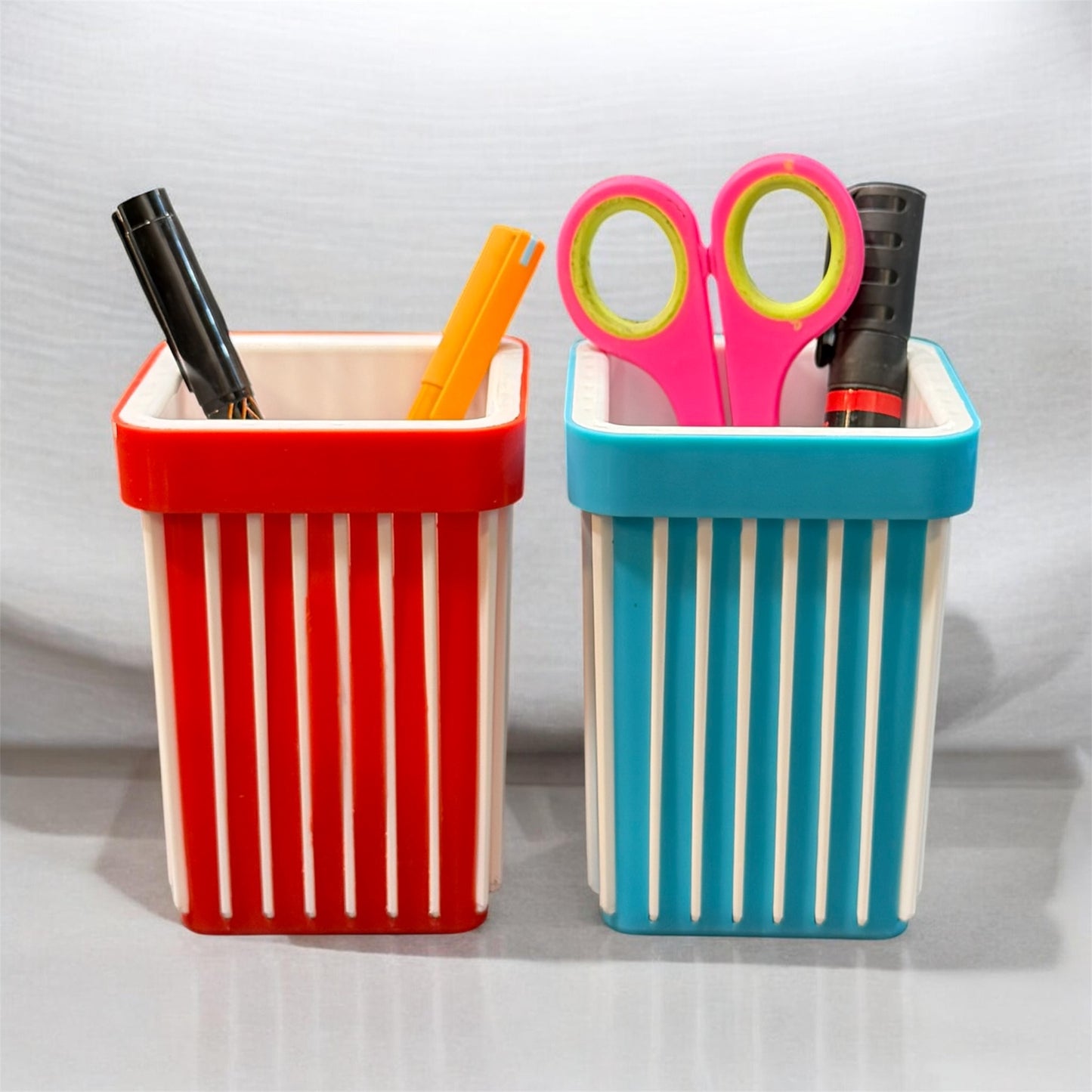 Color Pop Penstand