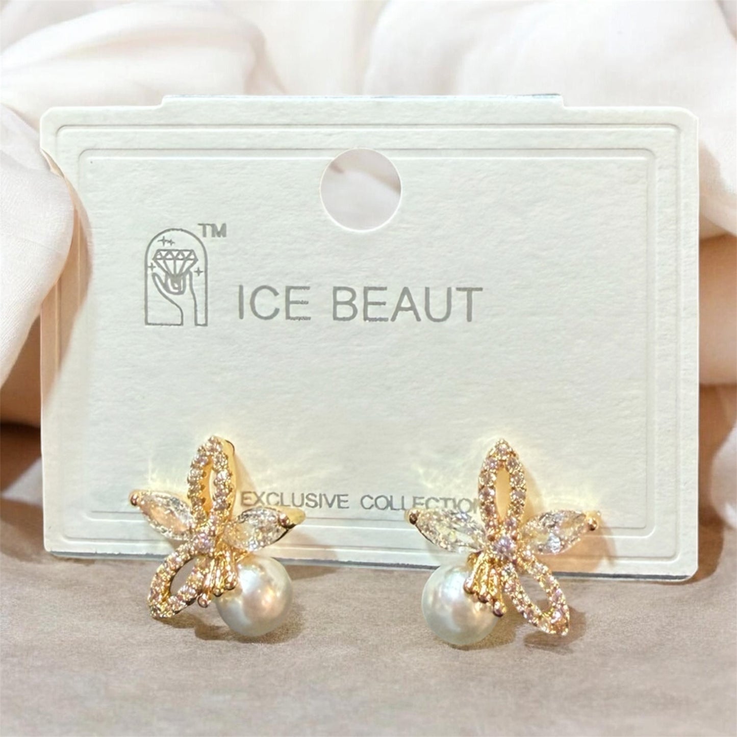 Dainty Studs